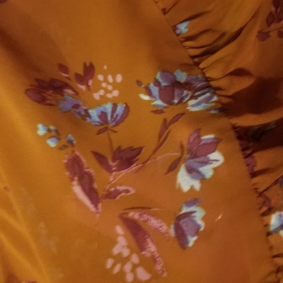 Arizona Jean's Medium Top - Picture 2 of 5